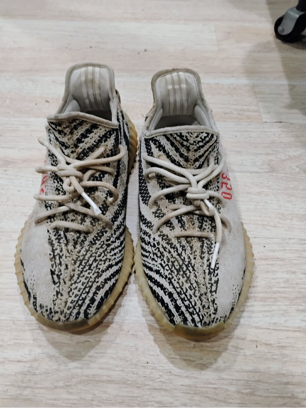 adidas Yeezy Boost 350 V2 Zebra Men’s Size 10 CP9654
